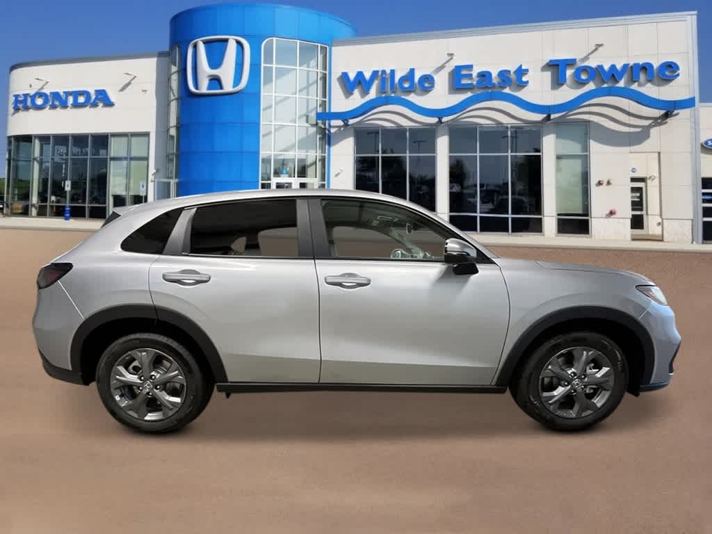 Thumbnail: 2026 Honda HR-V - 7