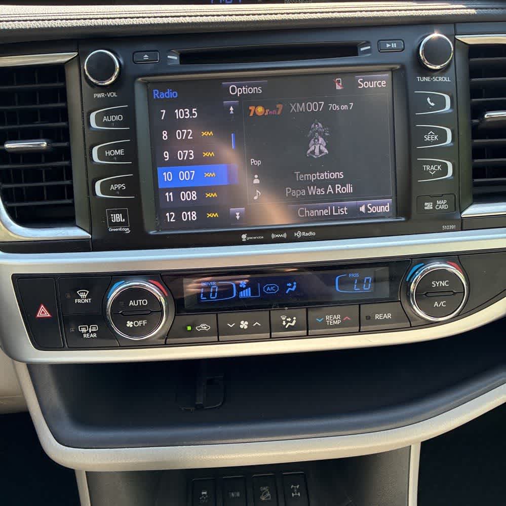 Thumbnail: 2019 Toyota Highlander - 10