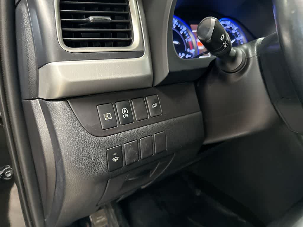 Thumbnail: 2019 Toyota Highlander - 40