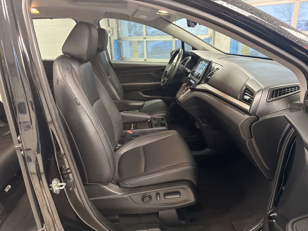 Thumbnail: 2021 Honda Odyssey - 23