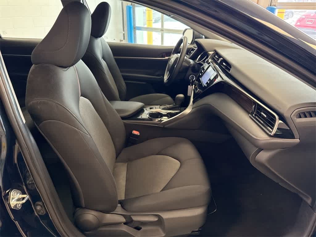 Thumbnail: 2020 Toyota Camry - 21