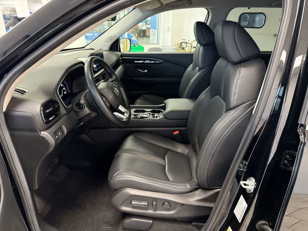 Thumbnail: 2025 Honda Pilot - 18