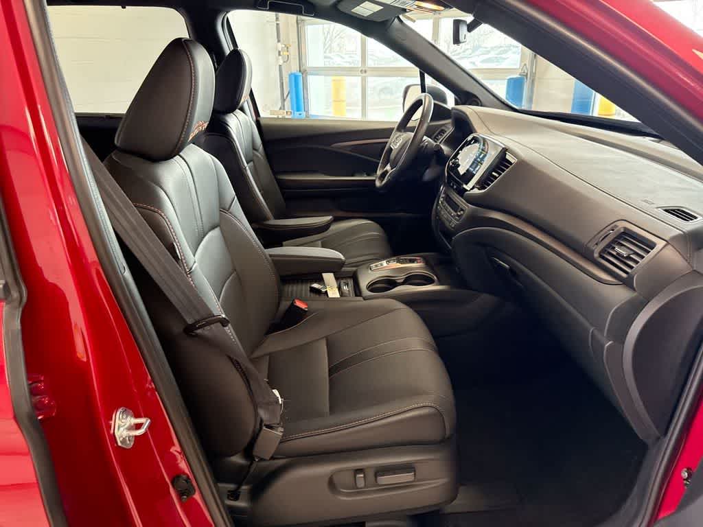 Thumbnail: 2023 Honda Passport - 27