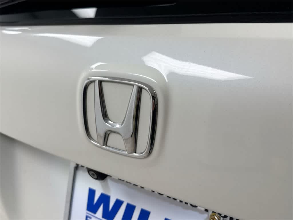Thumbnail: 2016 Honda Pilot - 12