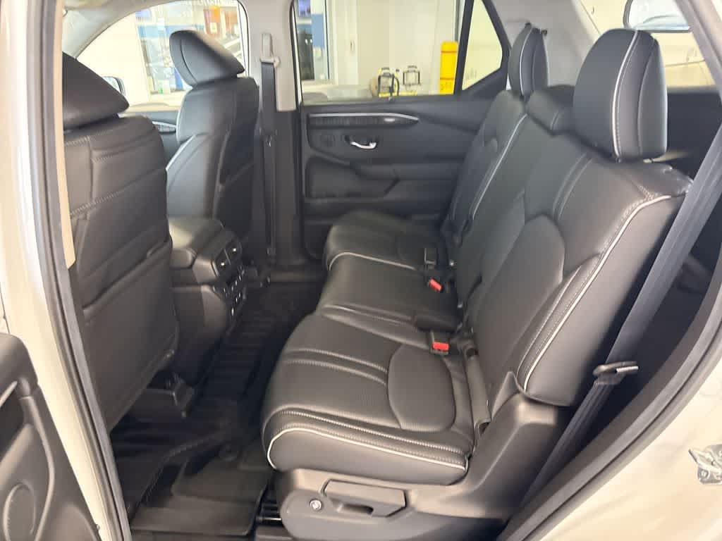 Thumbnail: 2024 Honda Pilot - 25