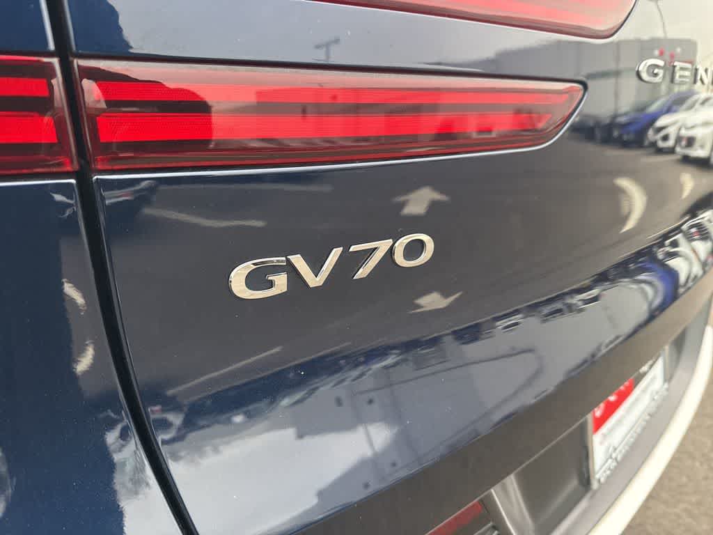 Thumbnail: 2023 Genesis GV70 - 8