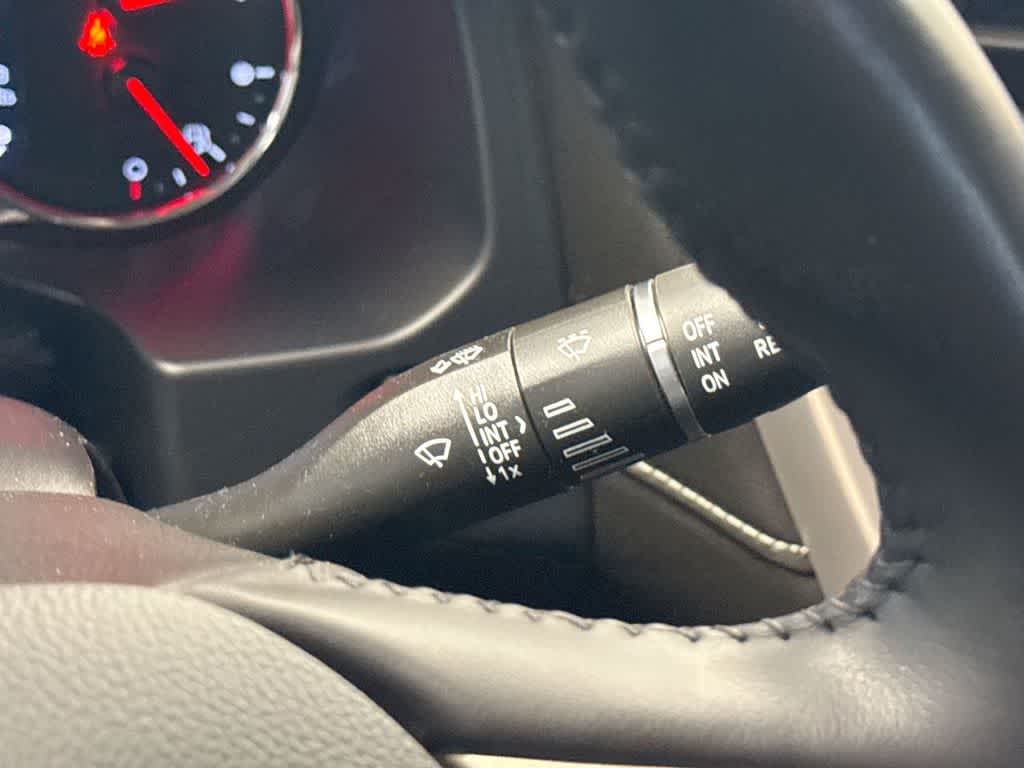 Thumbnail: 2022 GMC Acadia - 28