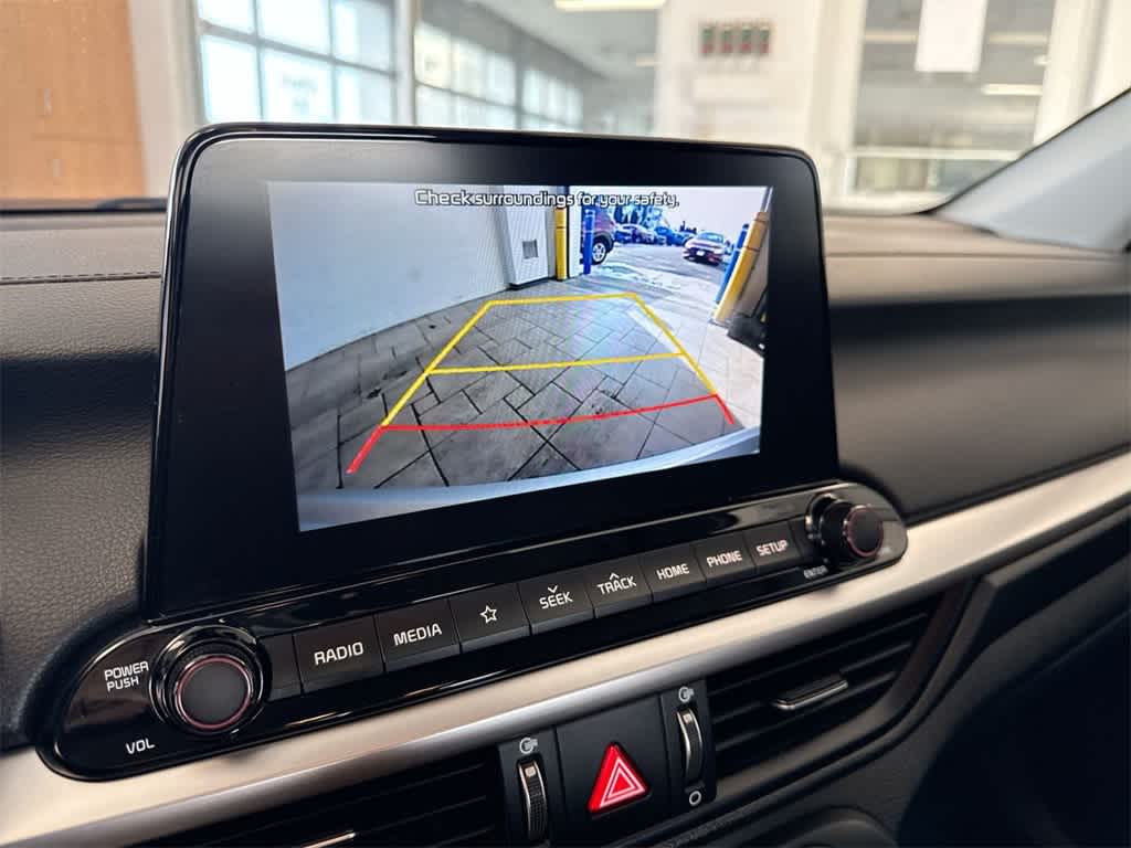 Thumbnail: 2020 Kia Forte - 28