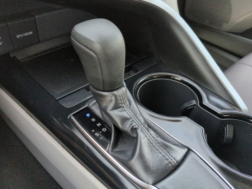 Thumbnail: 2019 Toyota Camry - 31
