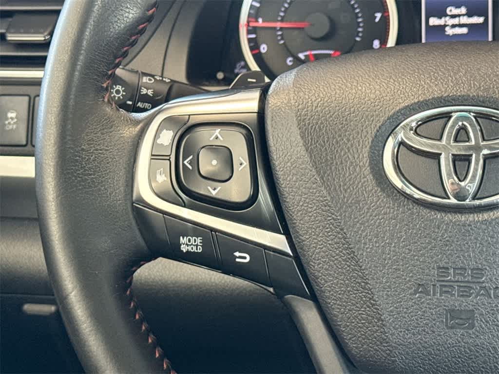 Thumbnail: 2015 Toyota Camry - 25