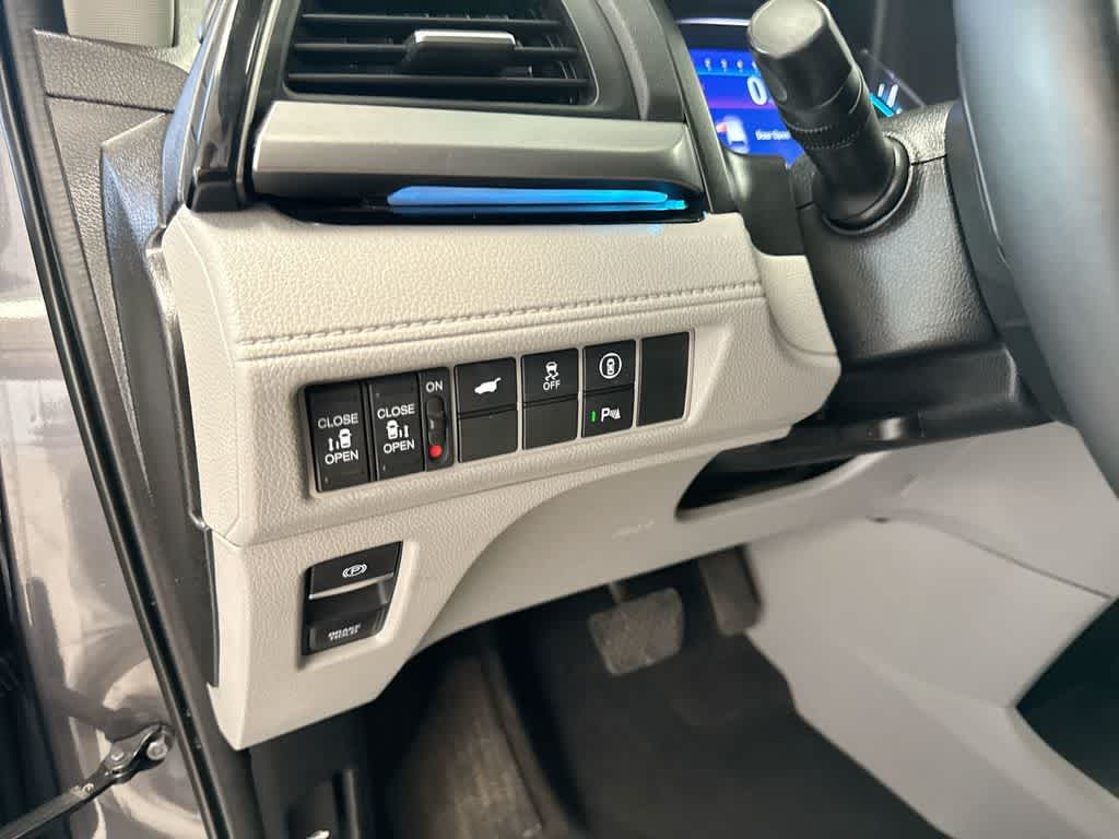 Thumbnail: 2023 Honda Odyssey - 41