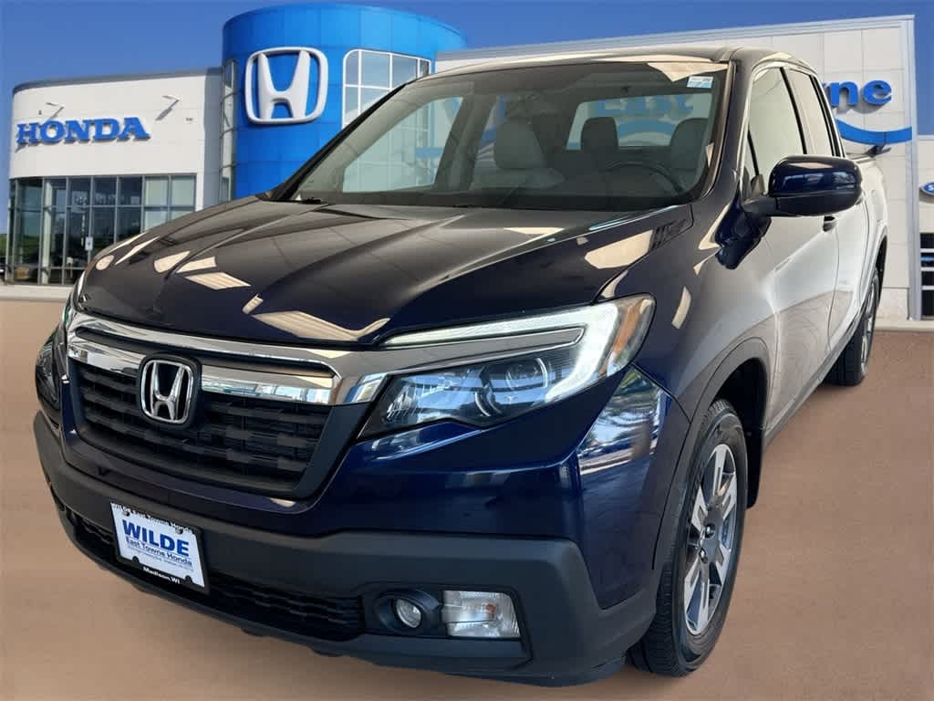 2017 Honda Ridgeline RTL-T -
                  Madison, WI