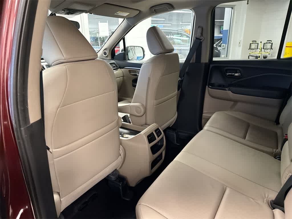 Thumbnail: 2019 Honda Ridgeline - 19