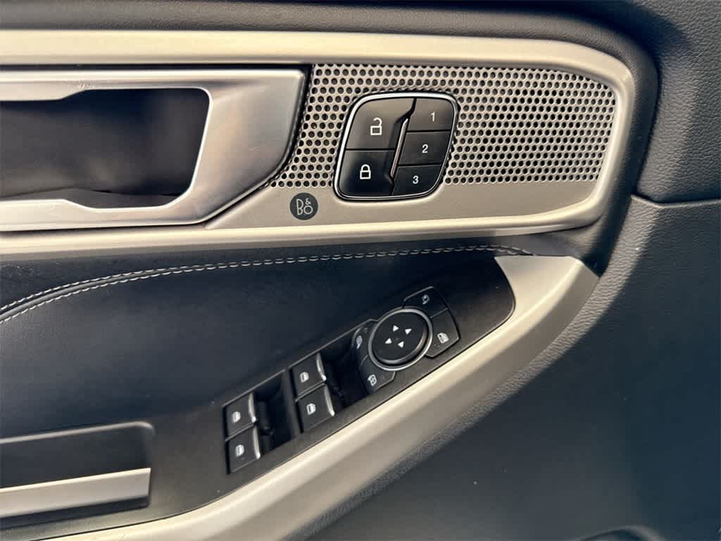 Thumbnail: 2022 Ford Explorer - 18