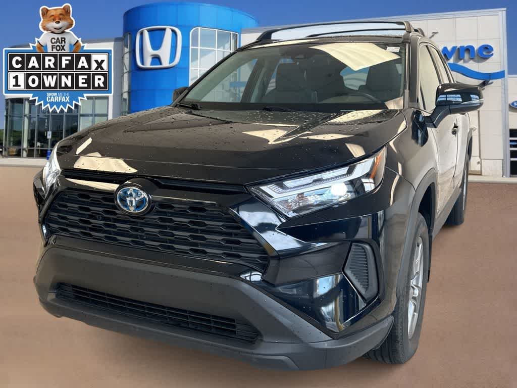 Thumbnail: 2022 Toyota RAV4 - 1