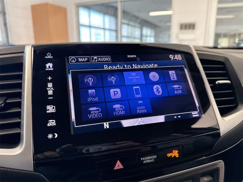 Thumbnail: 2017 Honda Pilot - 33