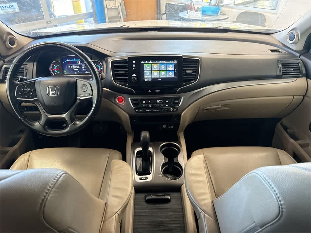 Thumbnail: 2019 Honda Pilot - 16