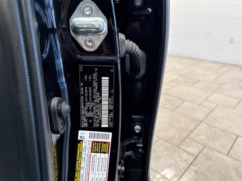 Thumbnail: 2022 Toyota Highlander - 40