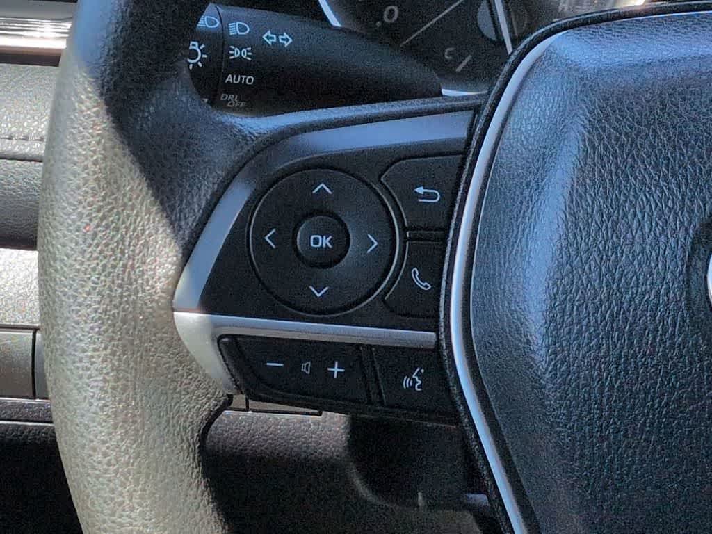2021 Toyota Camry LE - Photo 24
