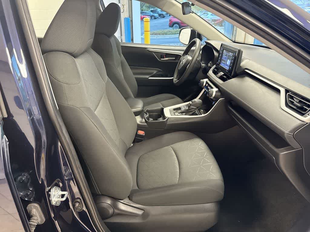 Thumbnail: 2021 Toyota RAV4 - 22