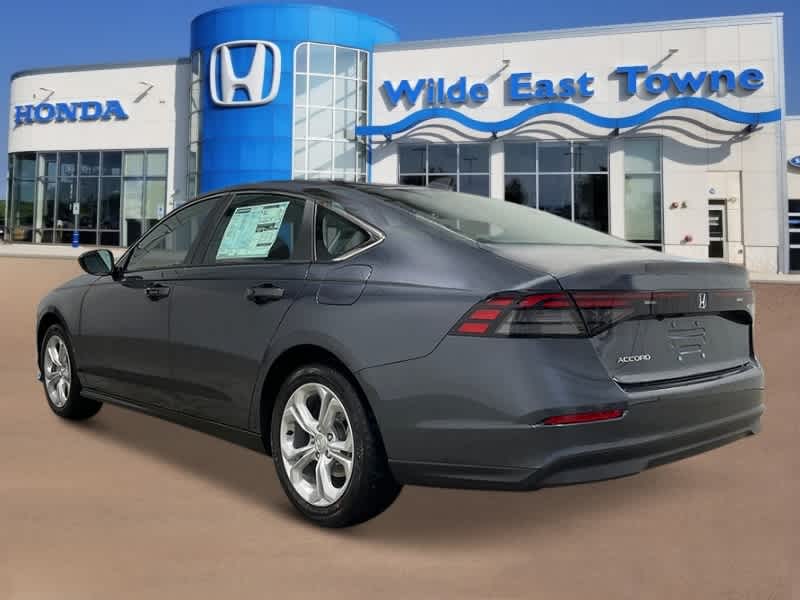 2025 Honda Accord LX photo 3