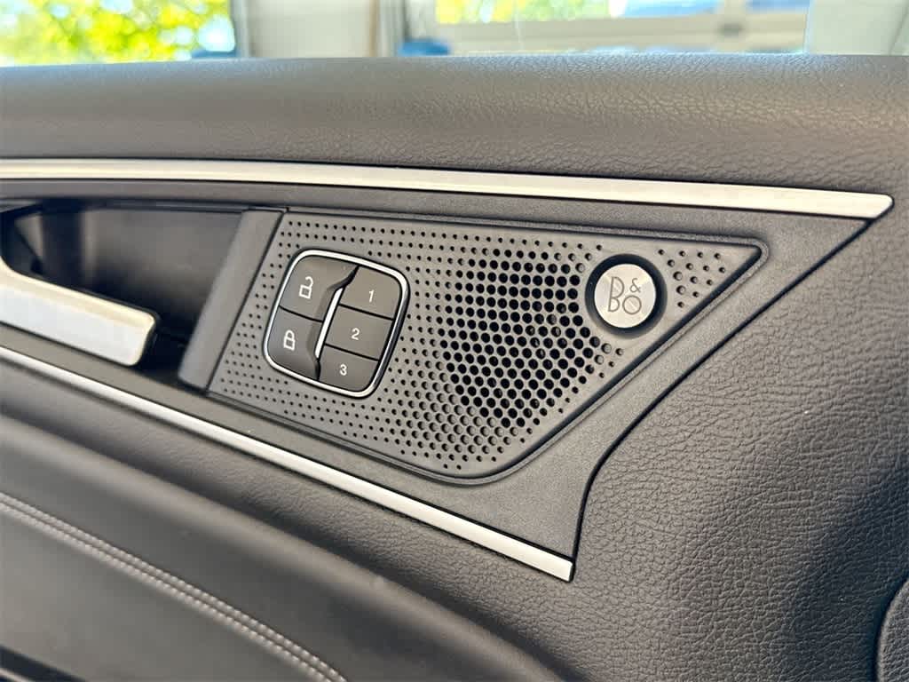 Thumbnail: 2019 Ford Edge - 33