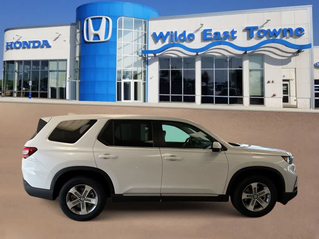 Thumbnail: 2025 Honda Pilot - 9