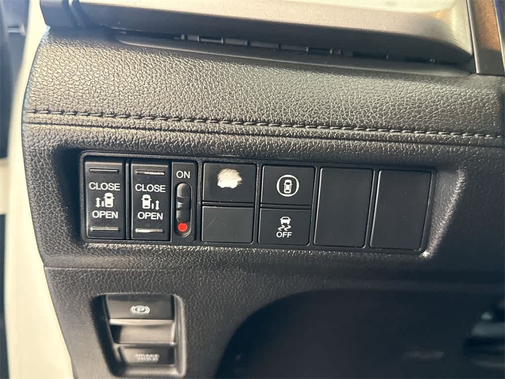 Thumbnail: 2022 Honda Odyssey - 38