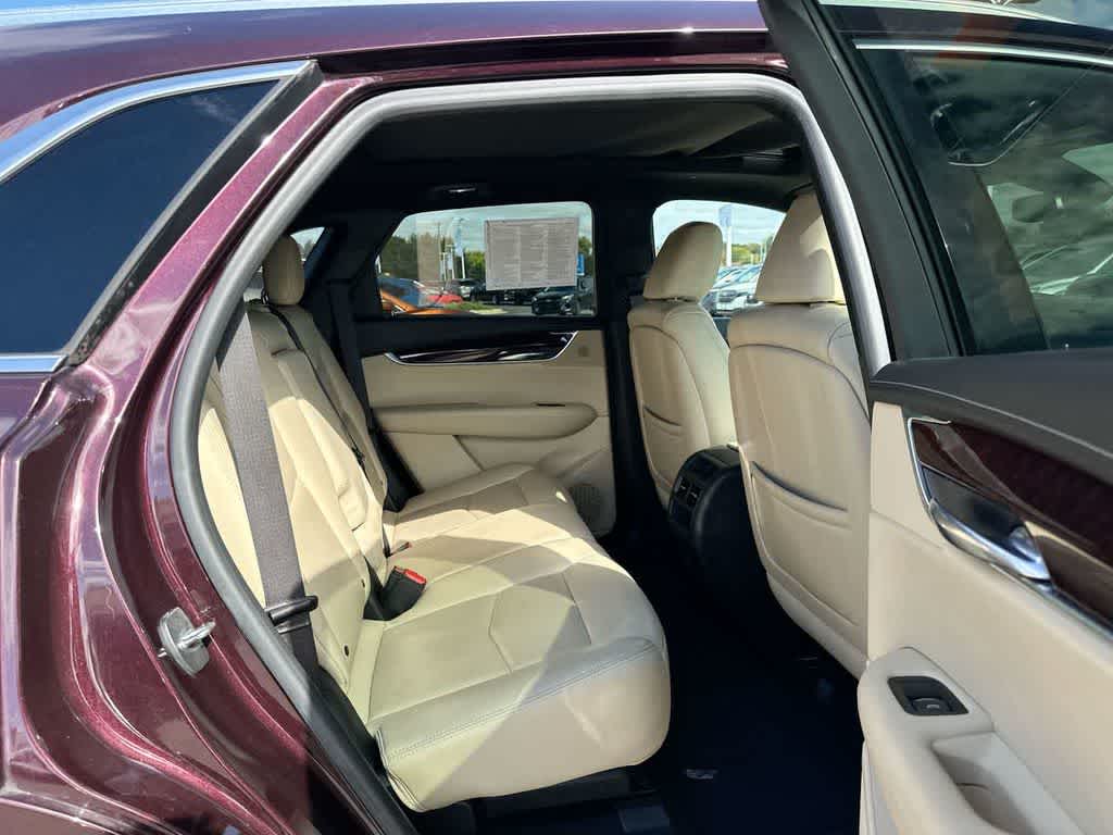 Thumbnail: 2017 Cadillac XT5 - 25