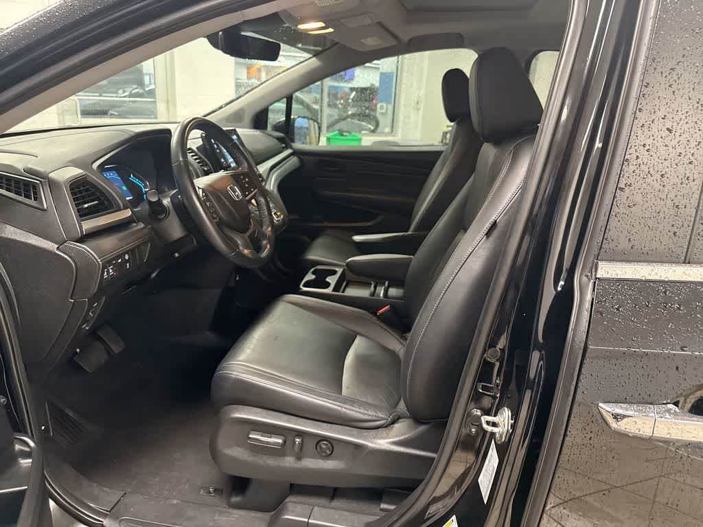 Thumbnail: 2021 Honda Odyssey - 16