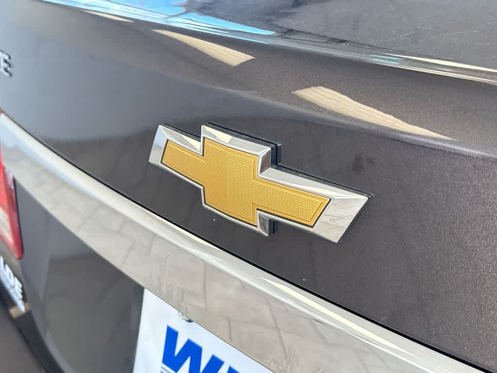 Thumbnail: 2015 Chevrolet Cruze - 12