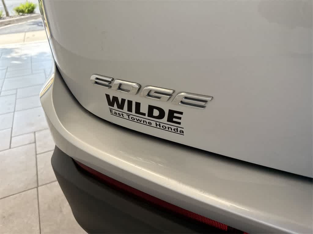 Thumbnail: 2018 Ford Edge - 13