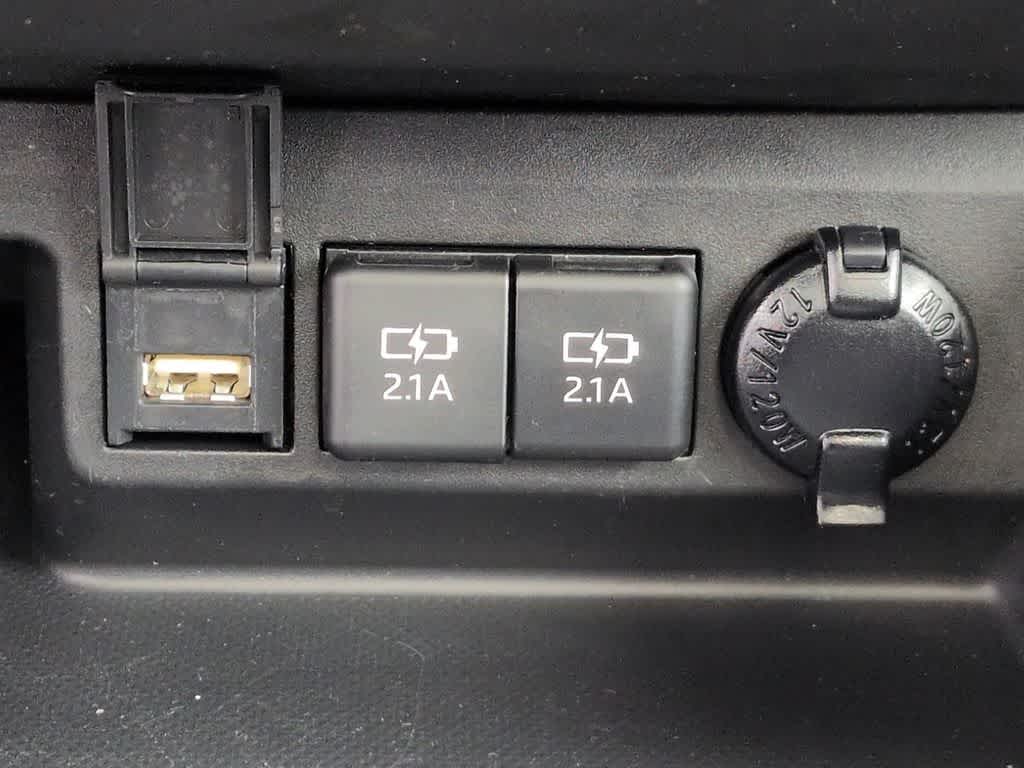 Thumbnail: 2020 Toyota Highlander - 34