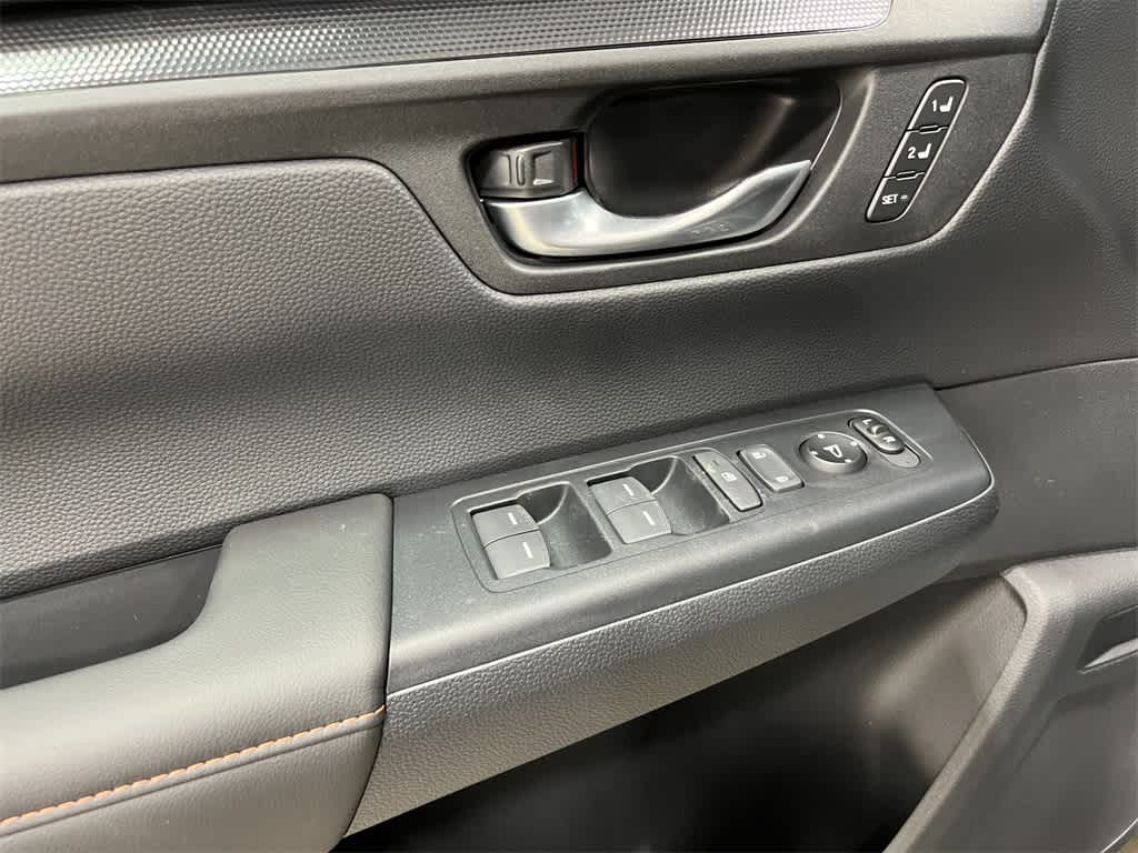 2025 Honda CR-V Sport-L 14