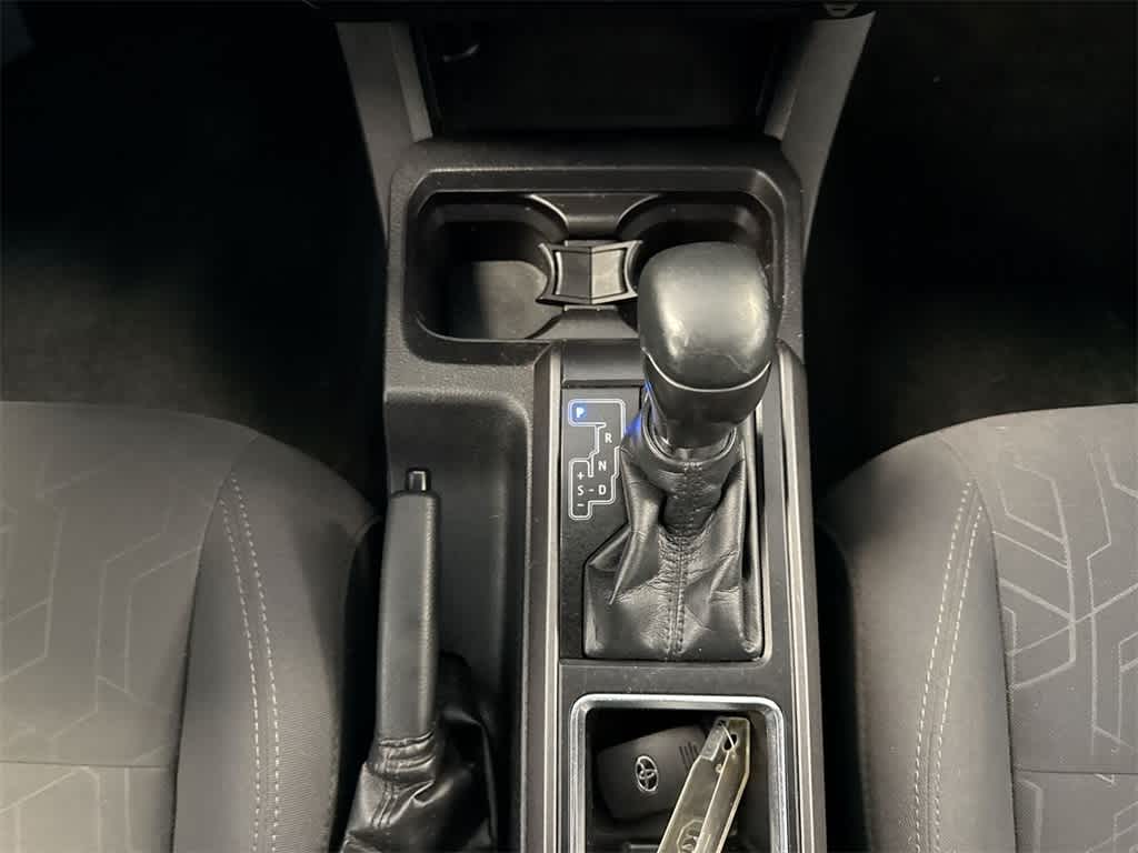 Thumbnail: 2017 Toyota Tacoma - 33