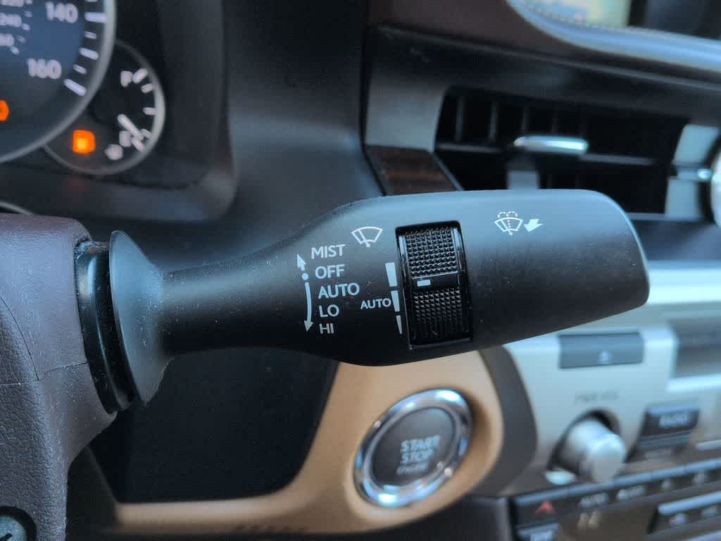 Thumbnail: 2016 Lexus ES - 27