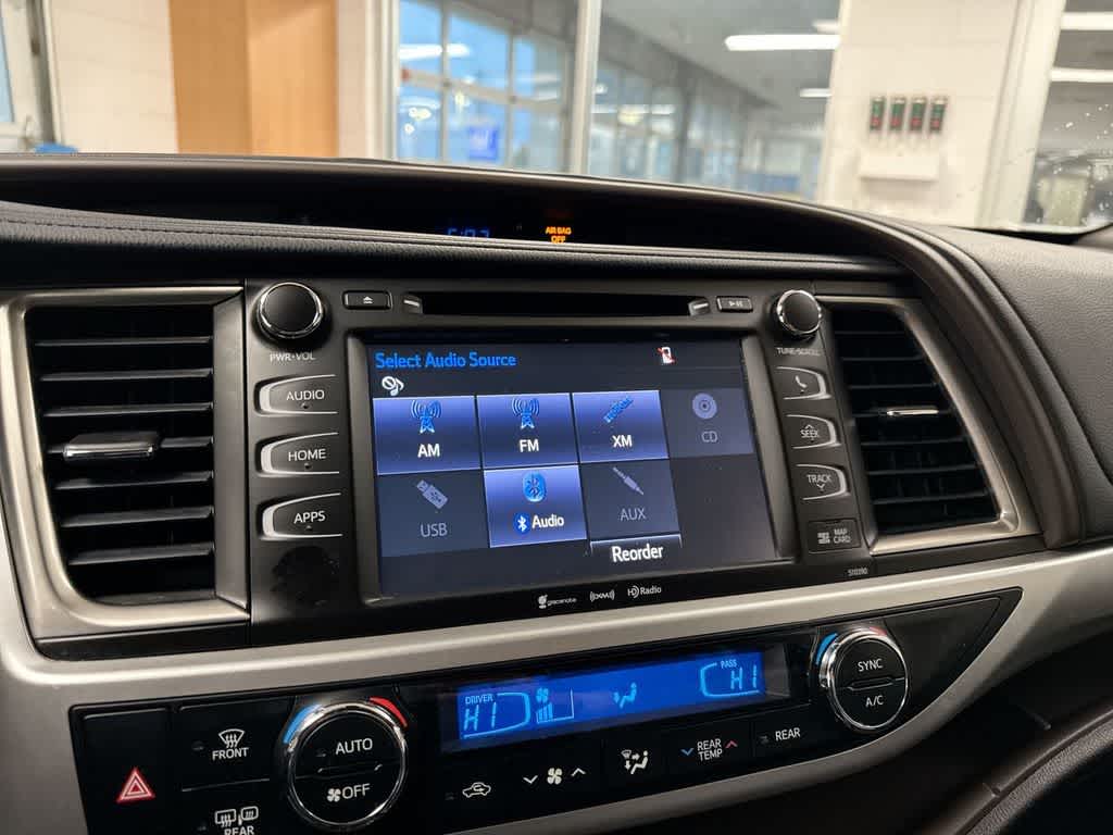 Thumbnail: 2019 Toyota Highlander - 33