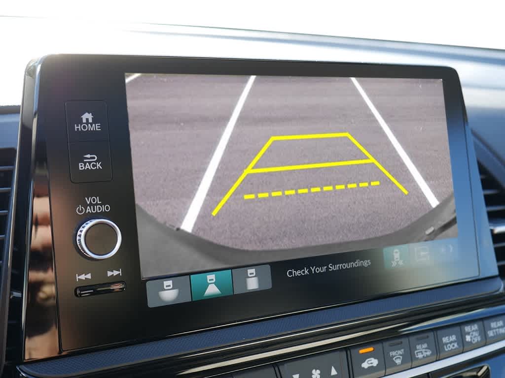 Thumbnail: 2026 Honda Odyssey - 21