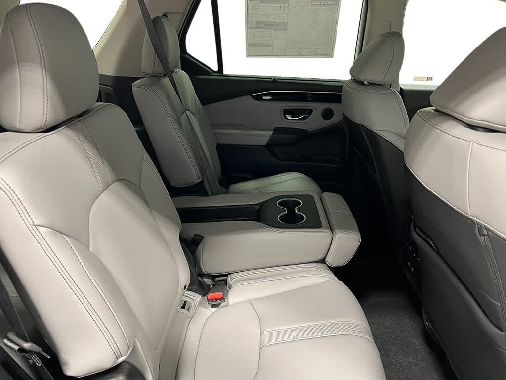 Thumbnail: 2025 Honda Pilot - 38