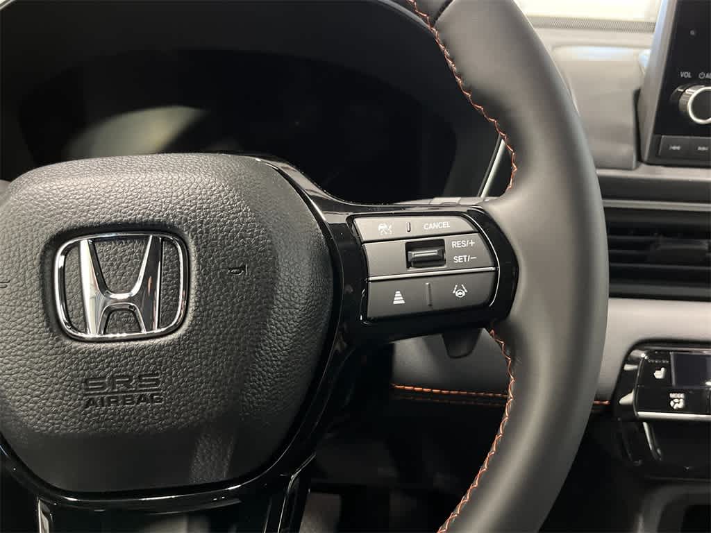 Thumbnail: 2025 Honda Pilot - 16