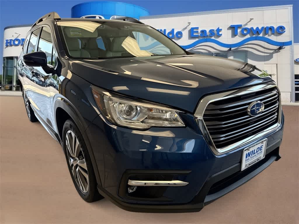 2022 Subaru Ascent Limited photo 2