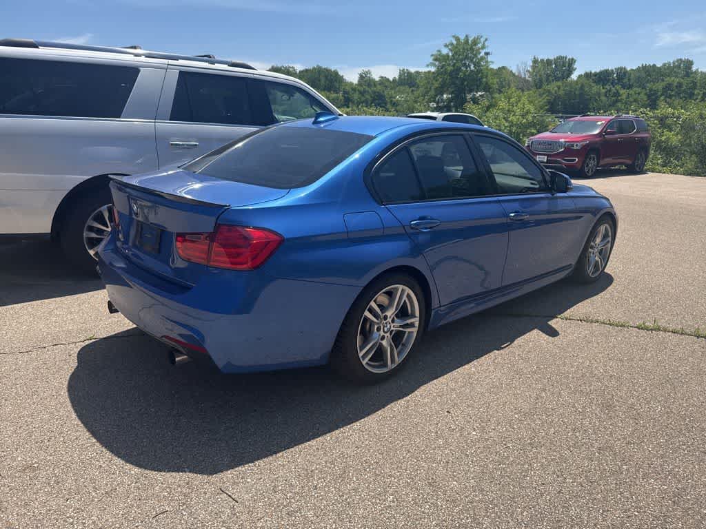 Thumbnail: 2014 BMW 3 Series - 3