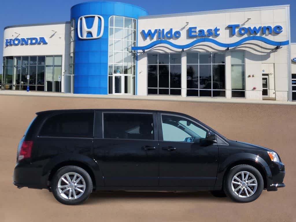 Thumbnail: 2020 Dodge Grand Caravan - 8