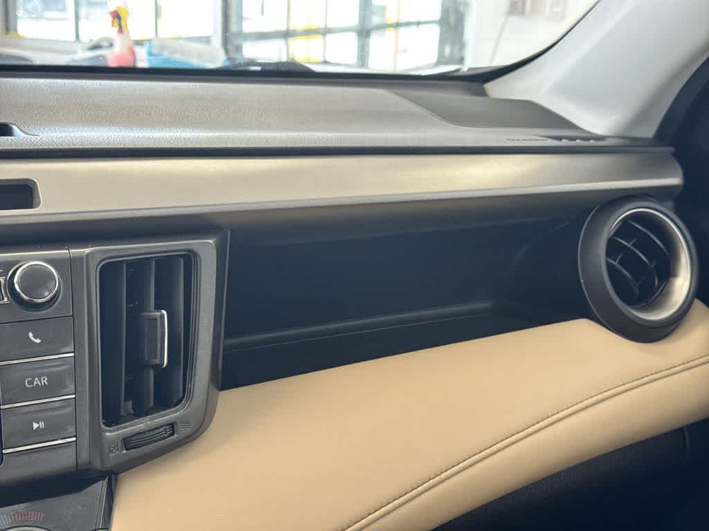 Thumbnail: 2013 Toyota RAV4 - 39