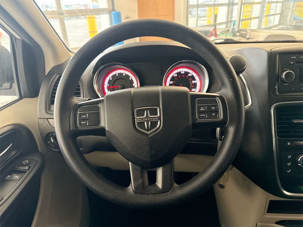 Thumbnail: 2015 Dodge Grand Caravan - 23