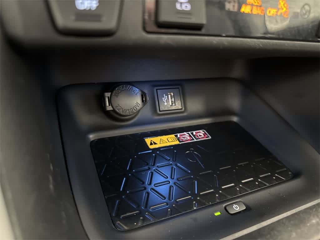 Thumbnail: 2023 Toyota RAV4 - 32