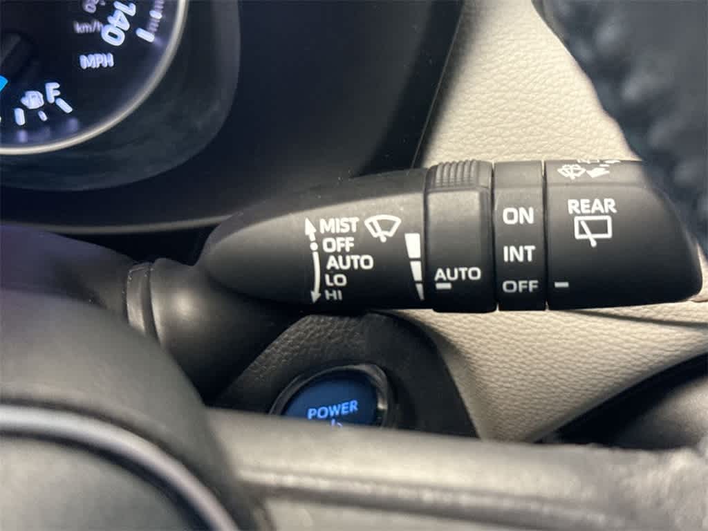 Thumbnail: 2022 Toyota RAV4 - 24