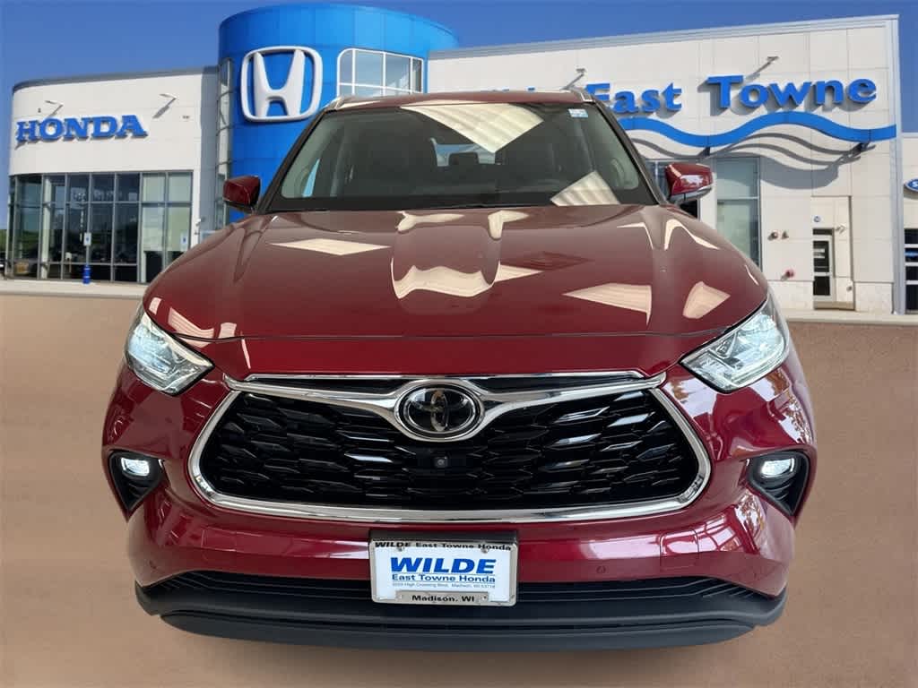 2021 Toyota Highlander Limited photo 3