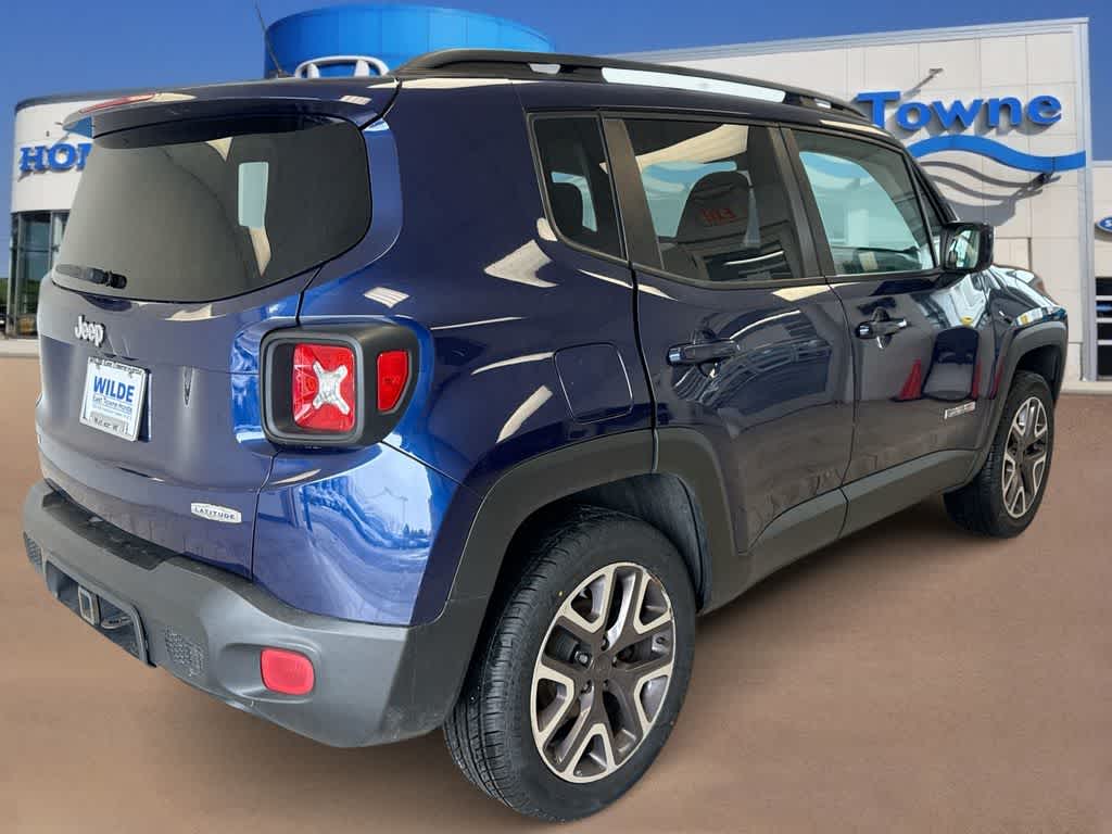 Thumbnail: 2016 Jeep Renegade - 8