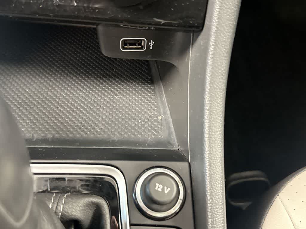 Thumbnail: 2019 Volkswagen Jetta - 34